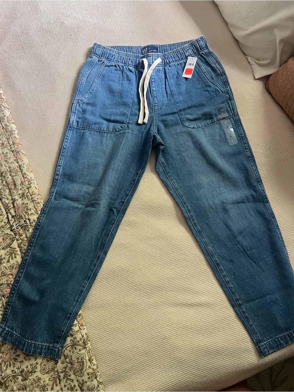 Women’s Gap Denim Jogger Jeans with Drawstring
